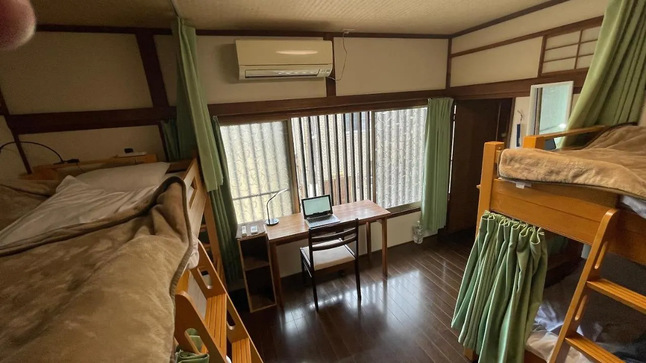 Guesthouse Kyoto Compass 2*,  日本